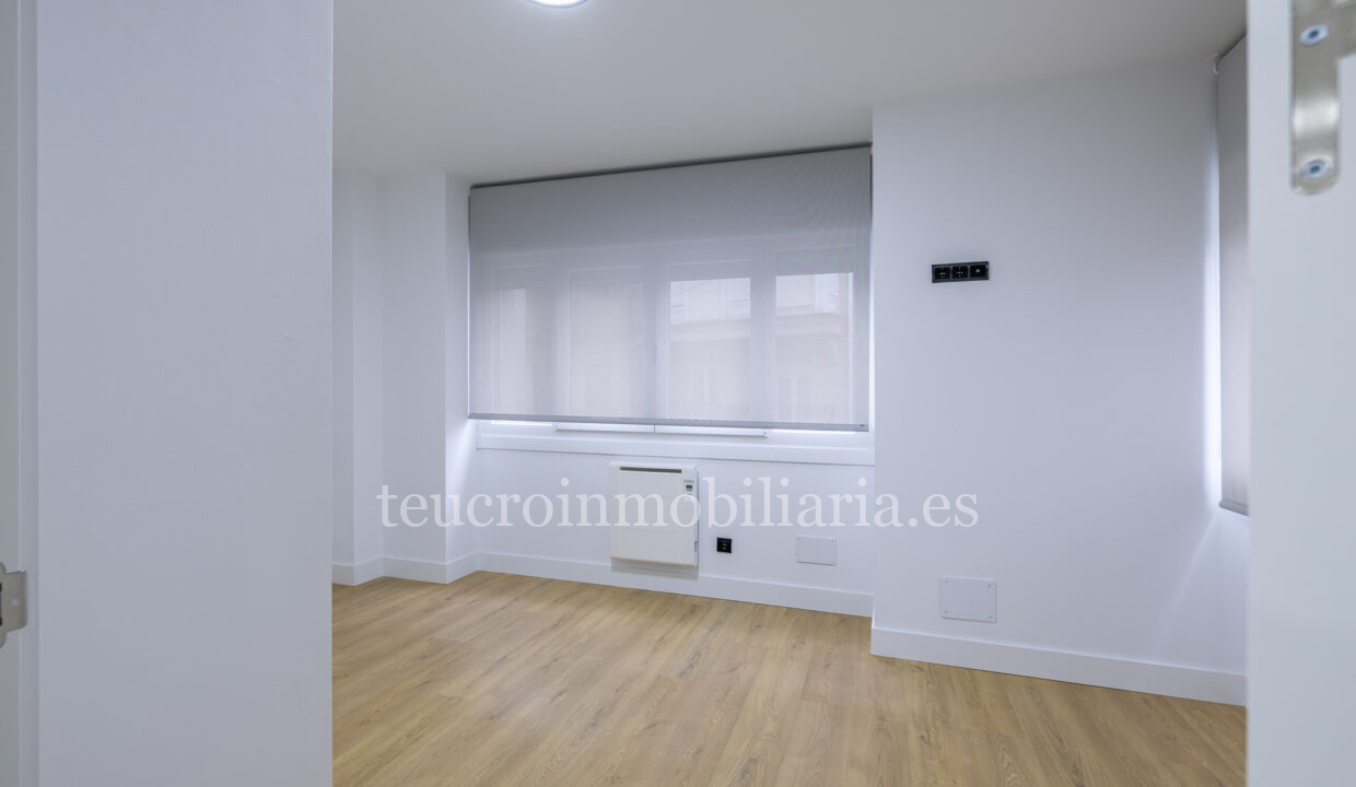 1771627516753-016_TEUCRO_02